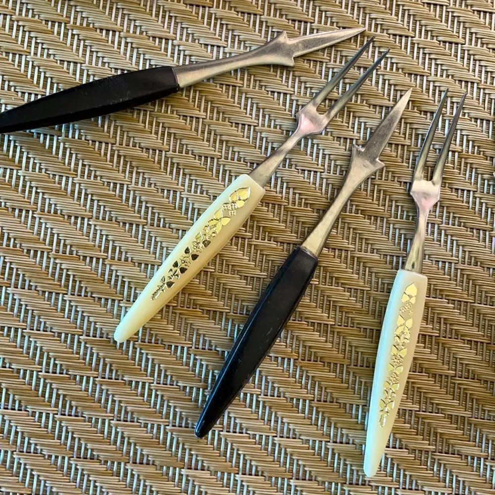Mid Century Cocktail / Hors d'oeuvre Fork Set